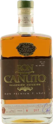 Bouteille de spiritueux : Ron Canuto Superior Rum de la marque Zhumir
