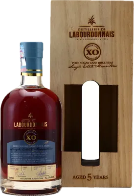 Bouteille de spiritueux : XO Single Cask Vintage 2010 de la marque Labourdonnais