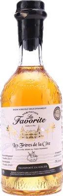 Bouteille de spiritueux : Rhum vieux dynamique 2020 de la marque La Favorite