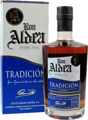 Bouteille de spiritueux : Tradición 1991-2013 de la marque Ron Aldea