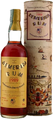 Bouteille de spiritueux : Demerara Rum matured in sherry wood de la marque Moon Import