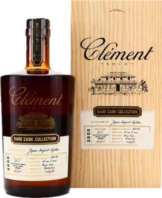 Bouteille de spiritueux : Rare Cask Collection Japan Import System de la marque Clément