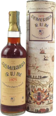 Bouteille de spiritueux : Demerara Rum de la marque Moon Import