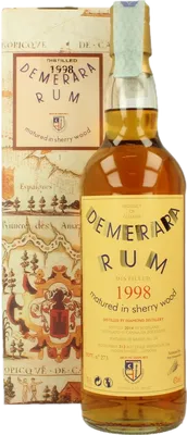 Bouteille de spiritueux : Demerara Rum de la marque Diamond