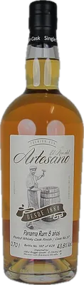 Bouteille de spiritueux : Panama Rum - Peated Whisky Cask Finish de la marque El Ron del Artesano