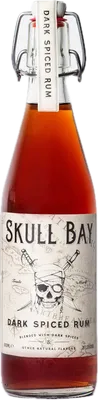 Bouteille de spiritueux : Dark Spiced Rum de la marque Skull Bay